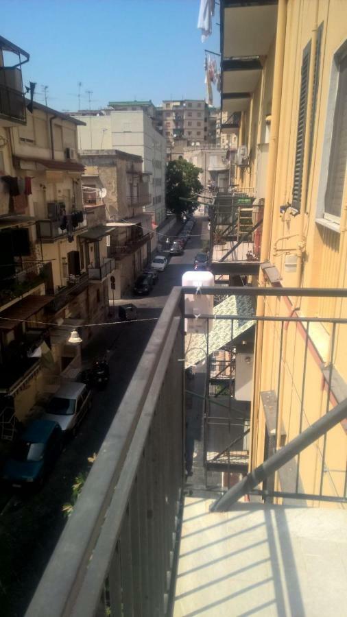B&B Anny Napoli Bagian luar foto